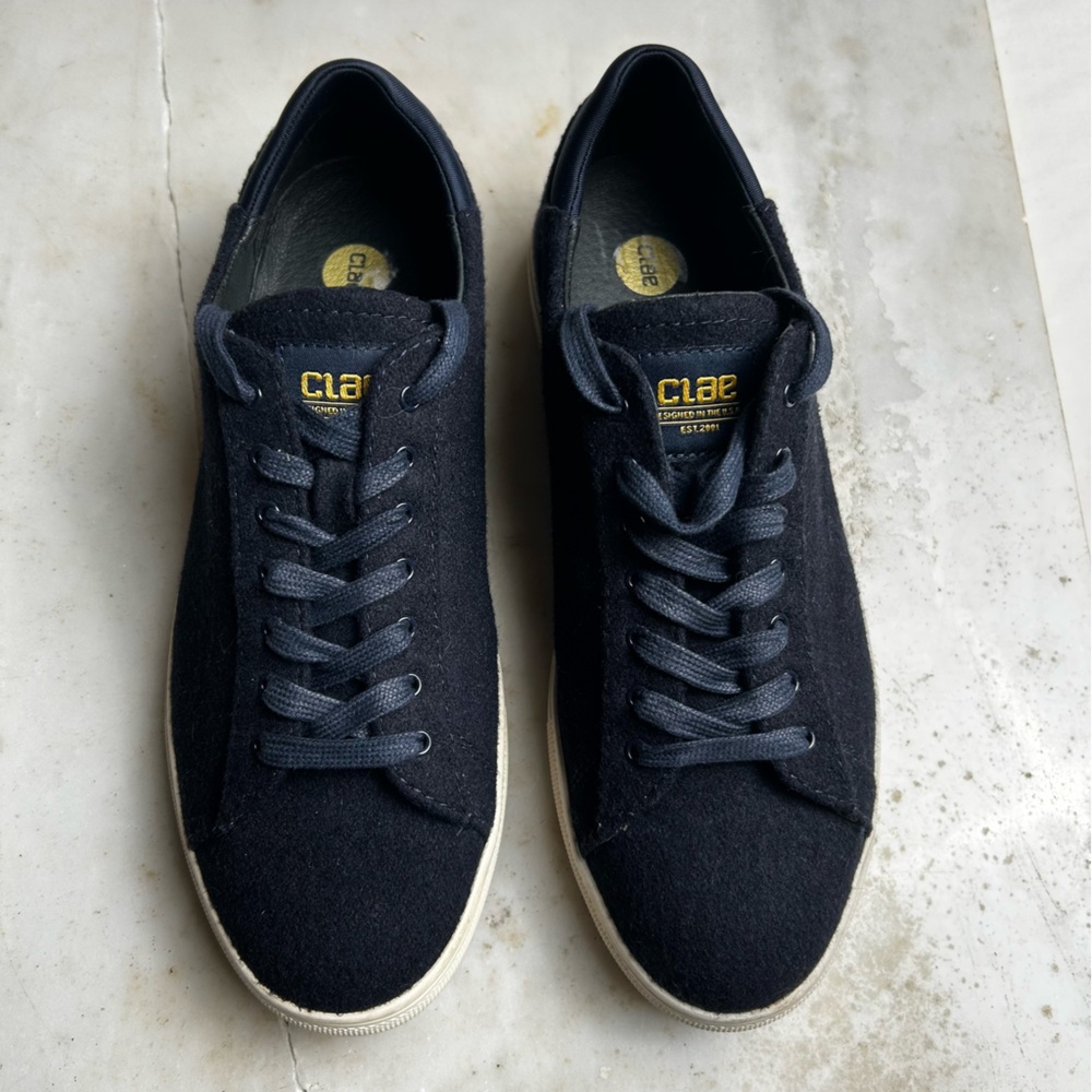 Clae Women’s Bradley Shoe Navy Blue Fabric Sneaker Size 7 EUC